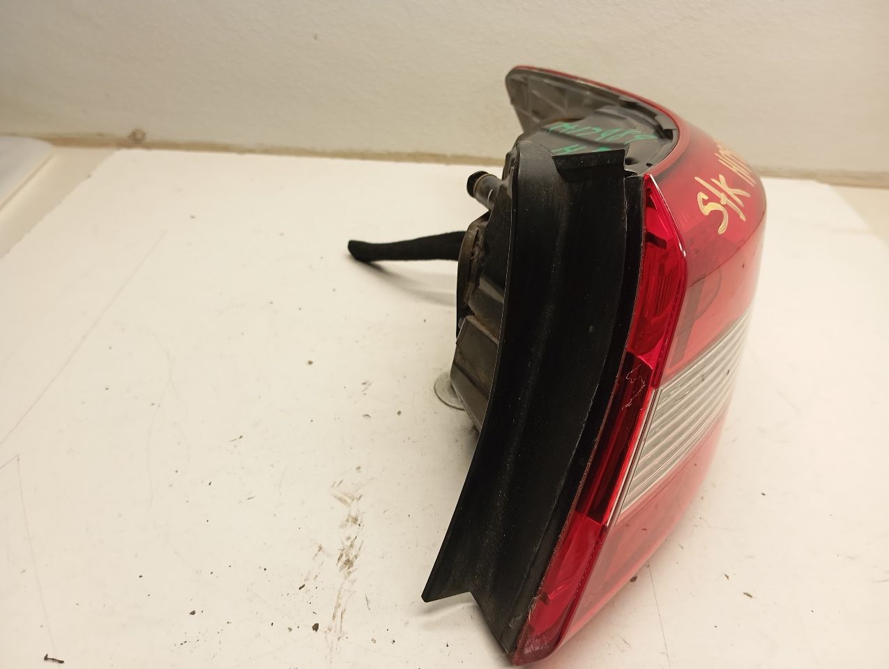Part image 3