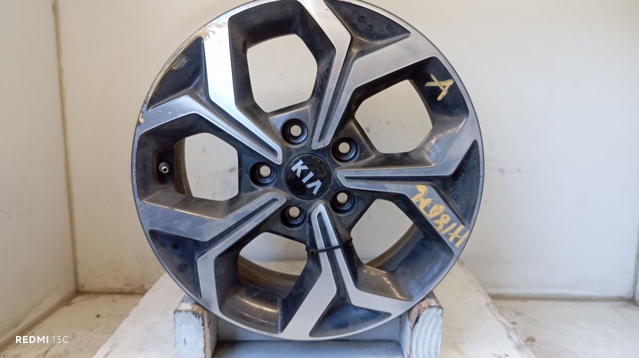 2019 Kia FORTE Wheel