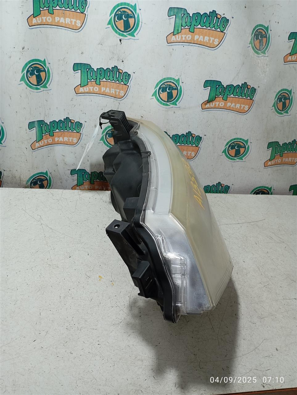 Part image 3