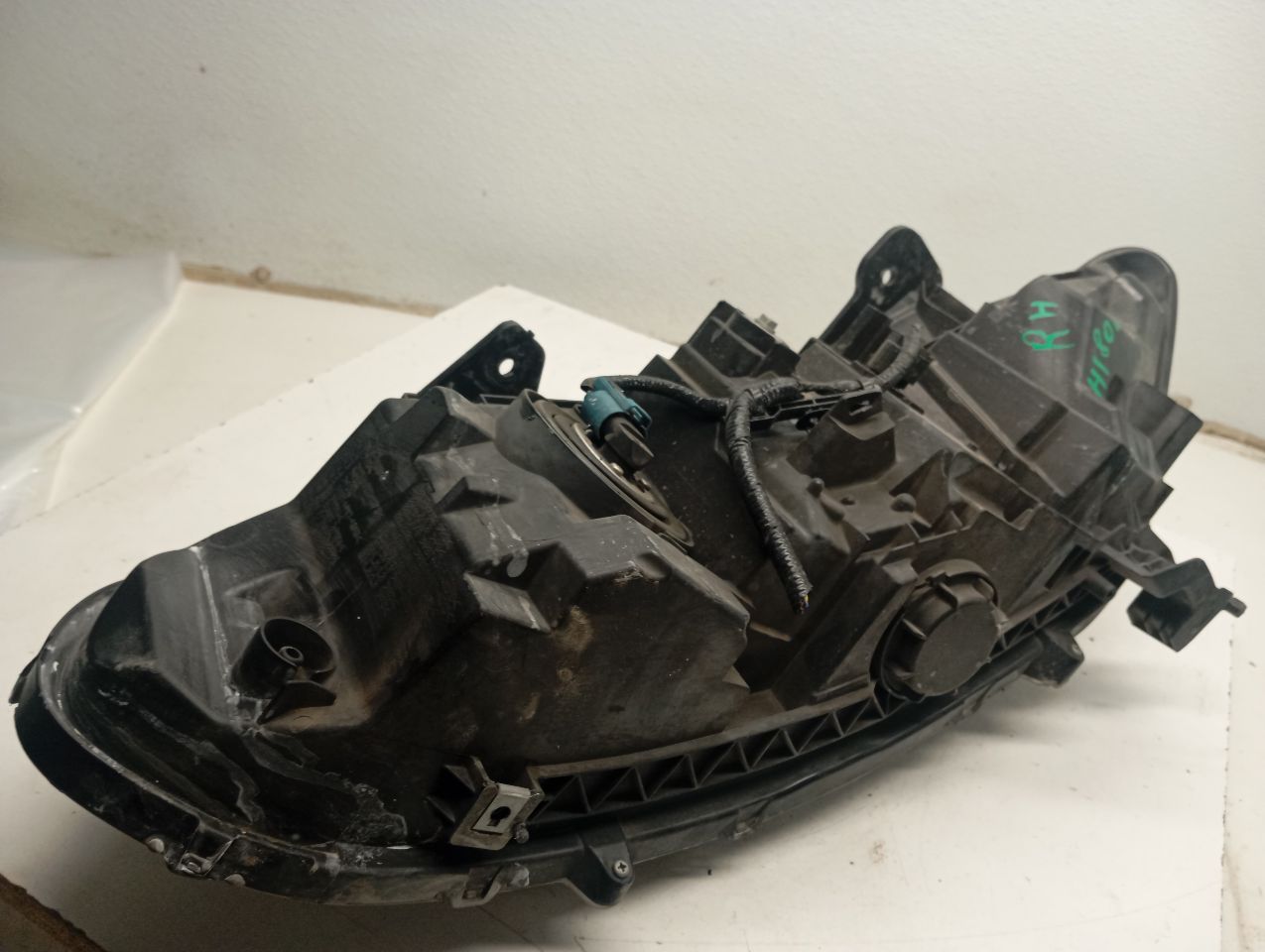 Part image 13