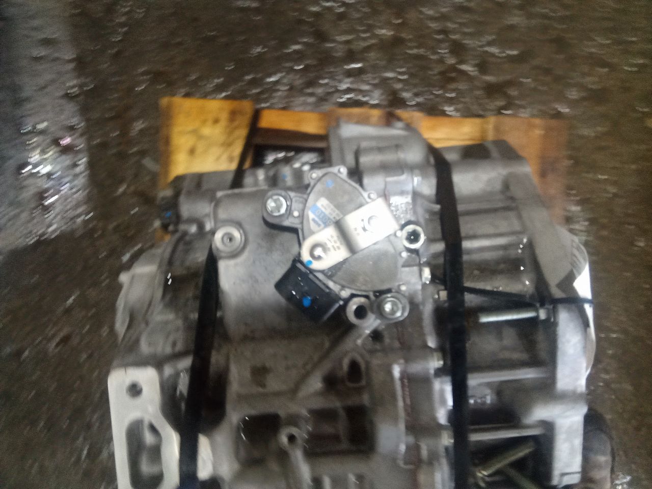 Part image 3
