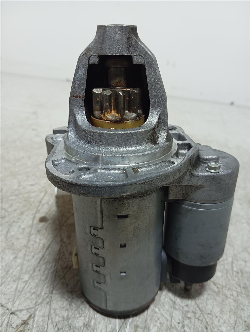 Part image 4