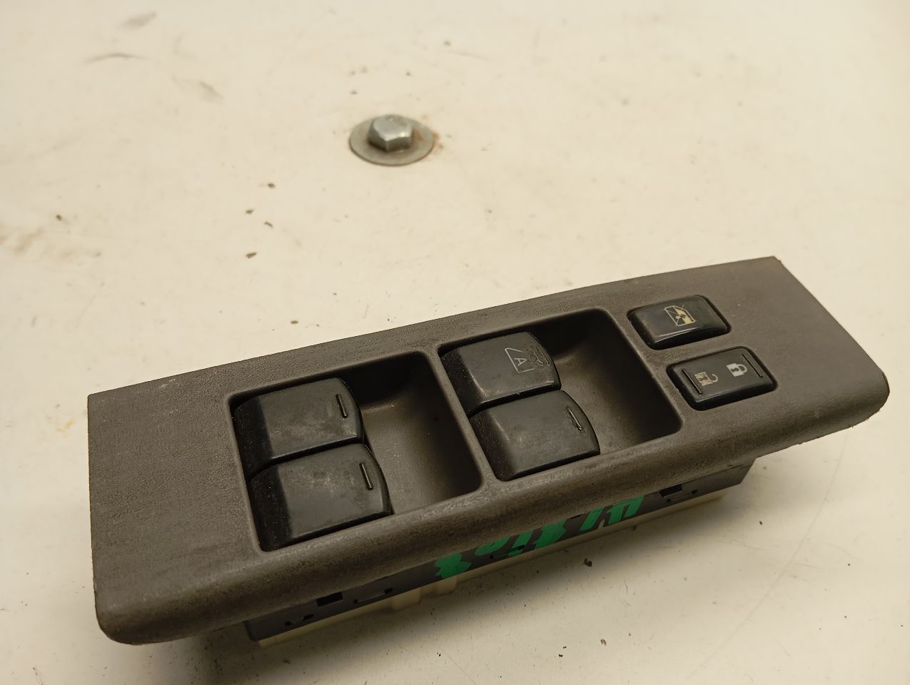 2010 Nissan FRONTIER Front Door Switch