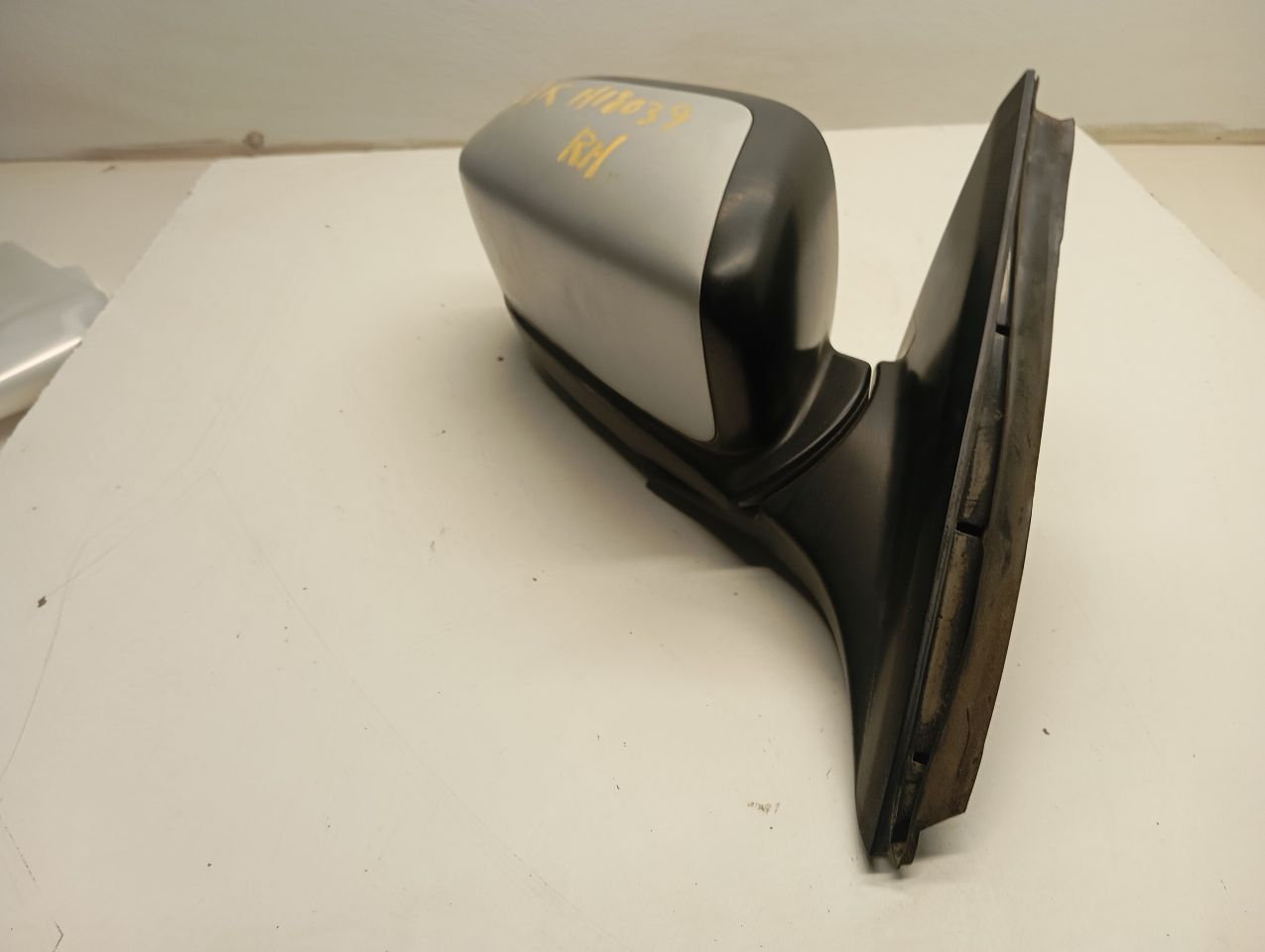 Used 2005 Honda ACCORD R. - Stock #H18039