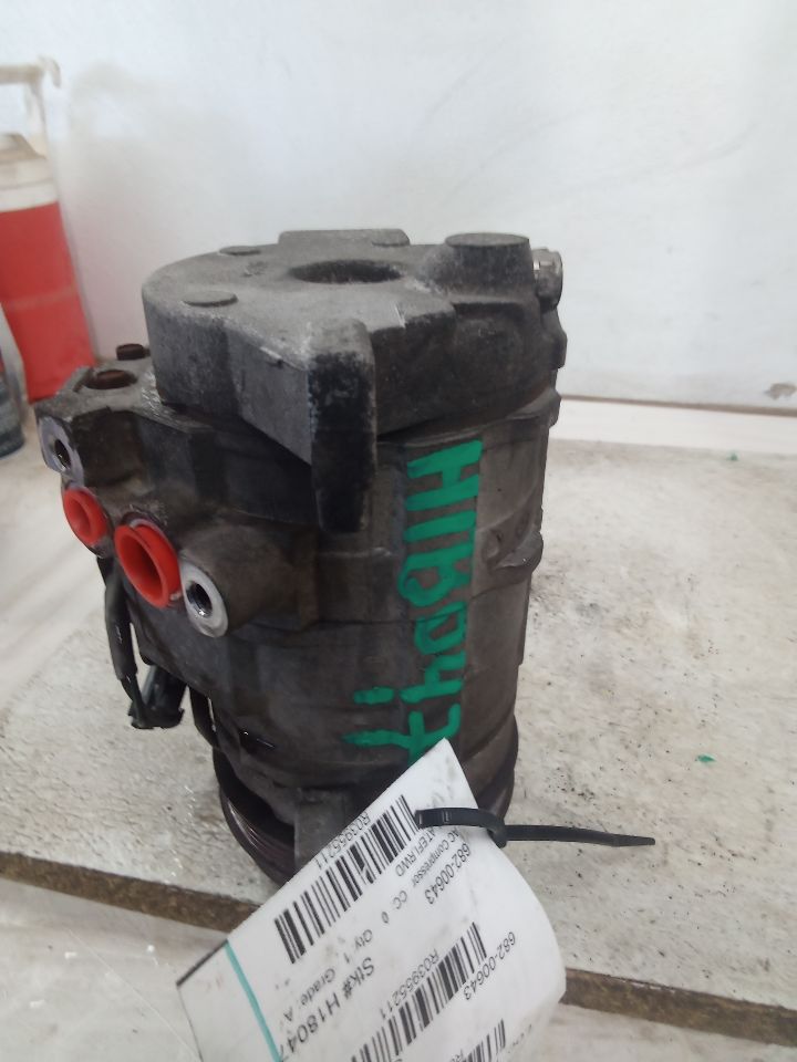 2004 SUBURBAN 1500 General Motors AC Compressor