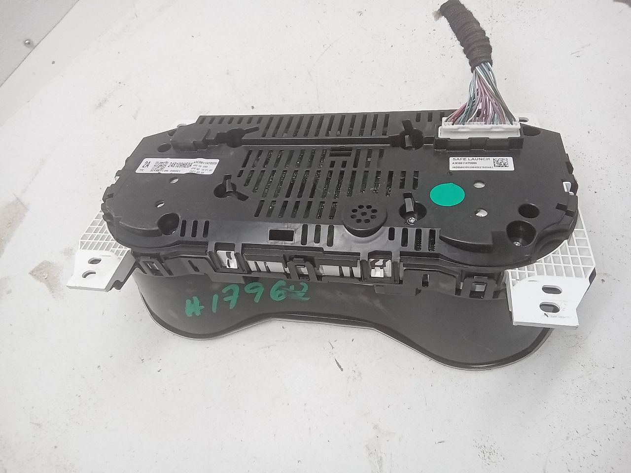 Part image 3