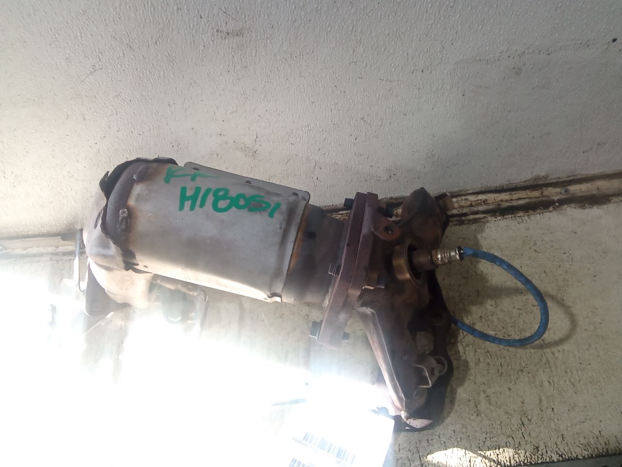 2010 Nissan ALTIMA Exhaust Manifold