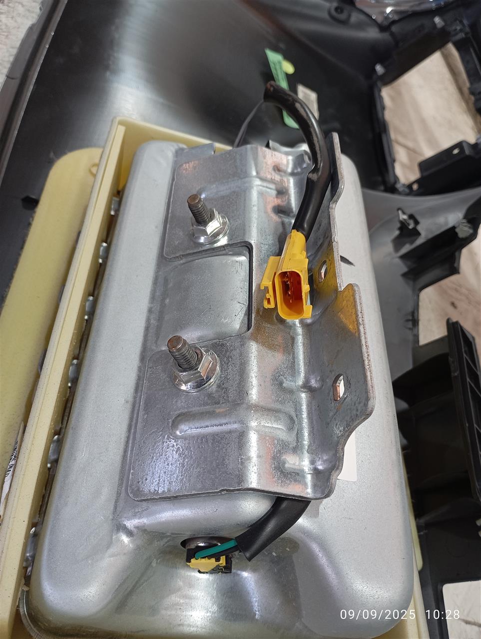 Part image 4