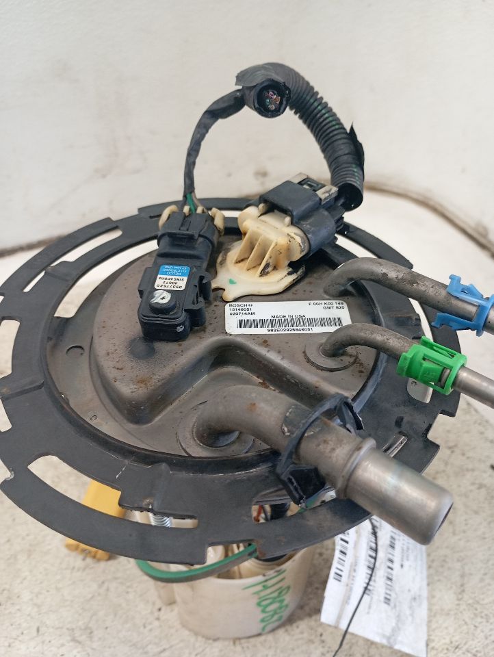 2004 General Motors YUKON Fuel Pump