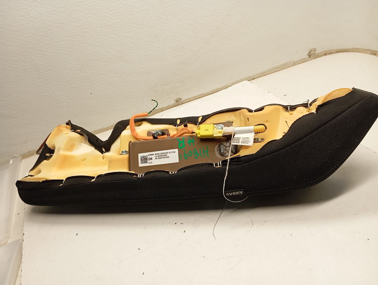 Part image 3