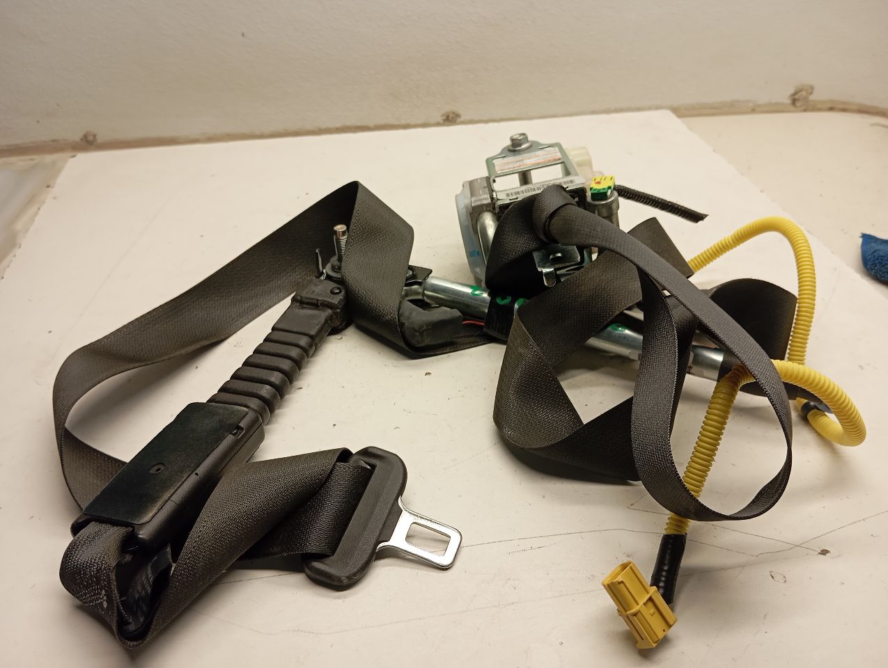 Used 2016 Acura MDX retractor - Stock #H18083