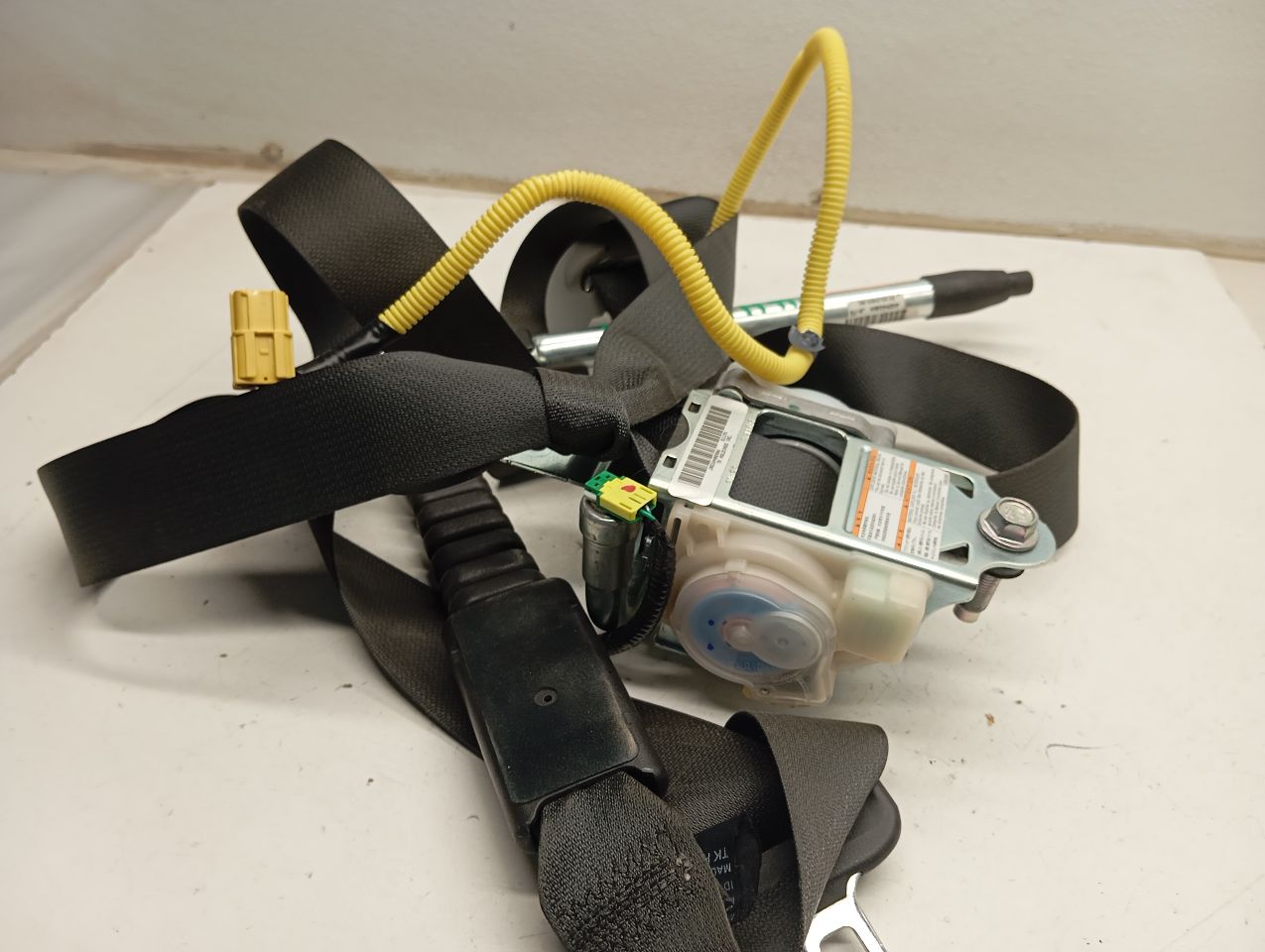 Used 2016 Acura MDX retractor - Stock #H18083