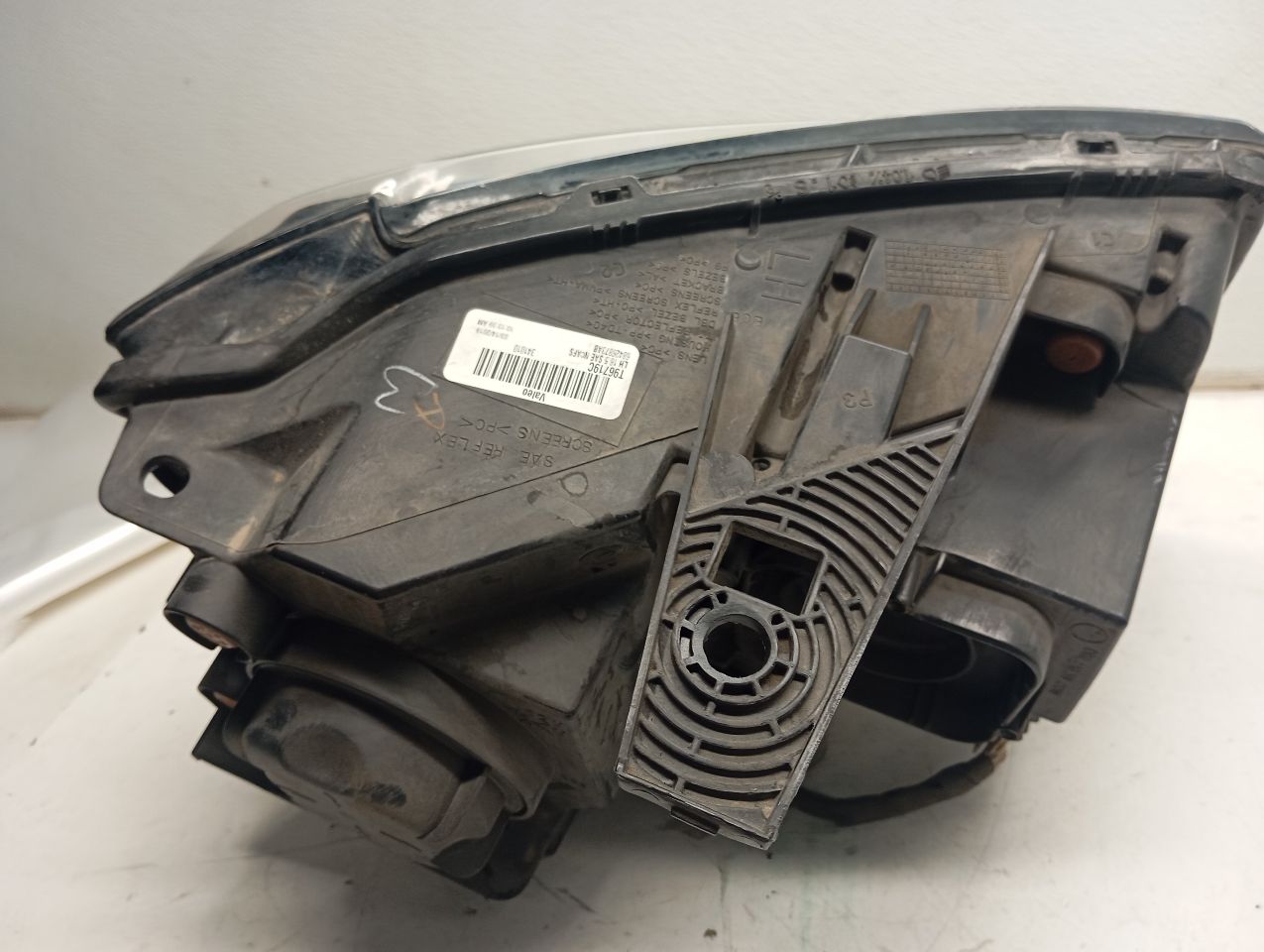 Part image 3