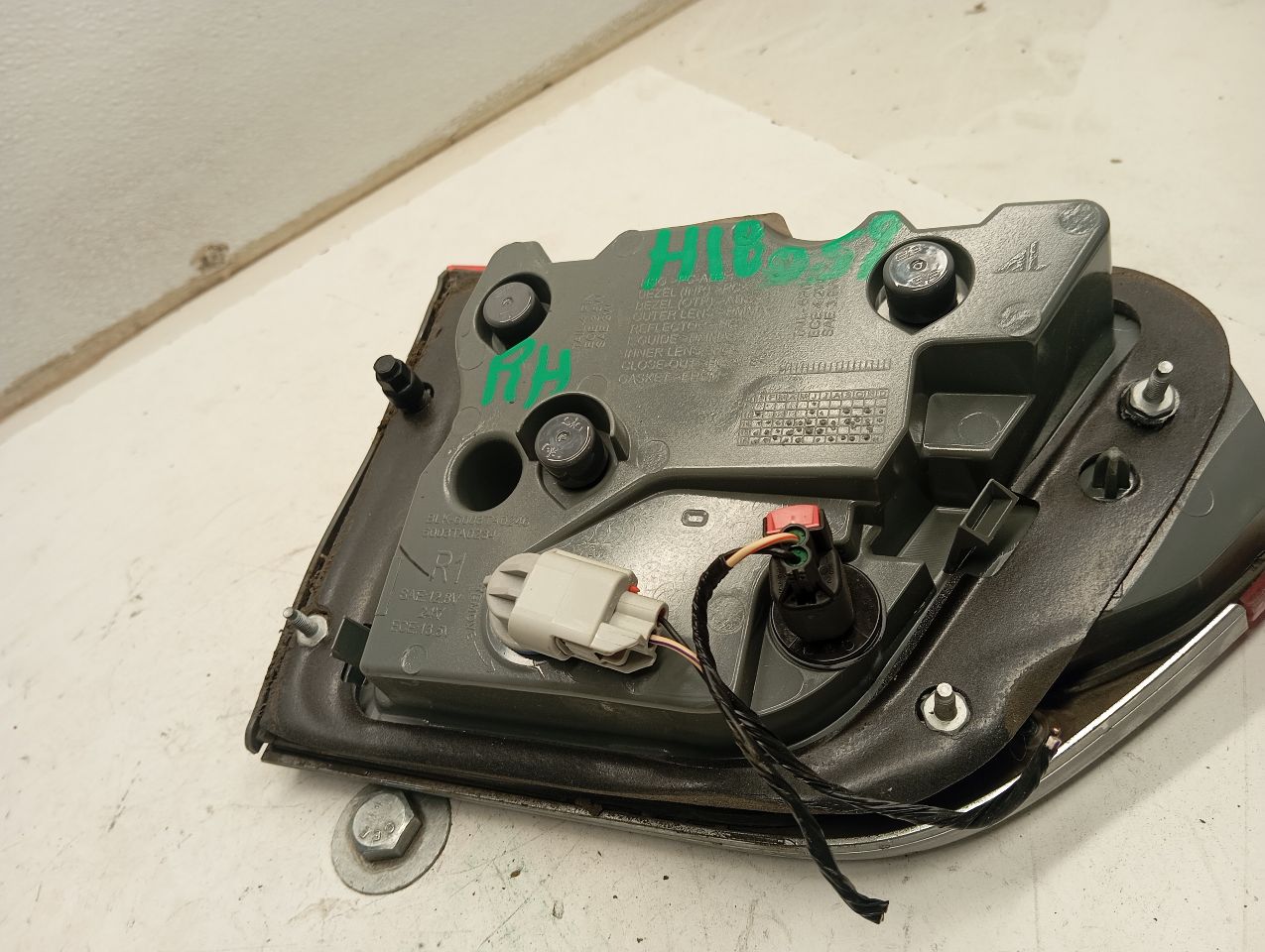 Part image 4