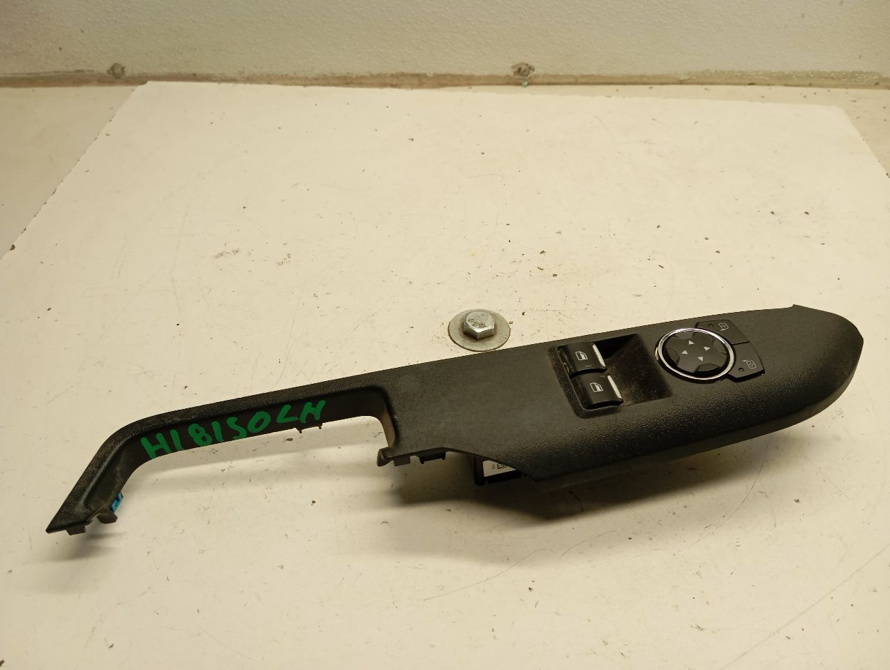 Used 2017 Ford MUSTANG Front Door Switch - Stock #H18150