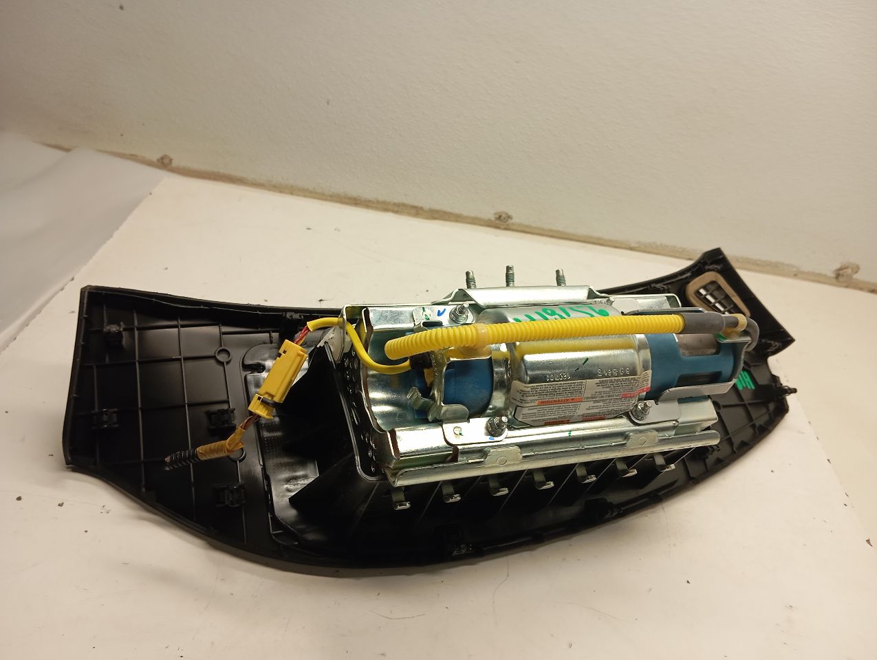 Part image 3