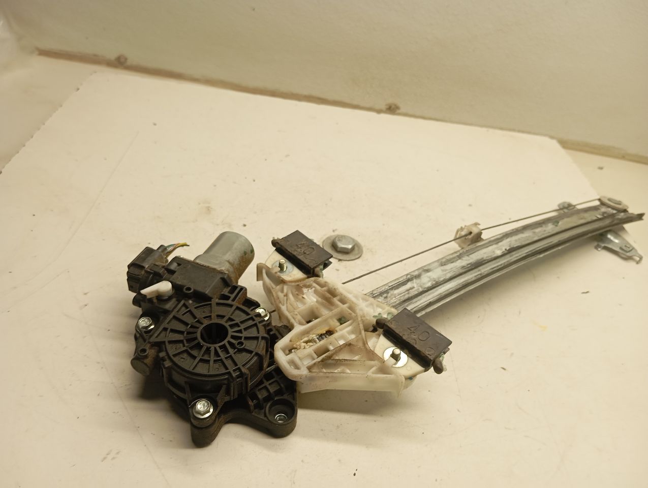 Part image 2