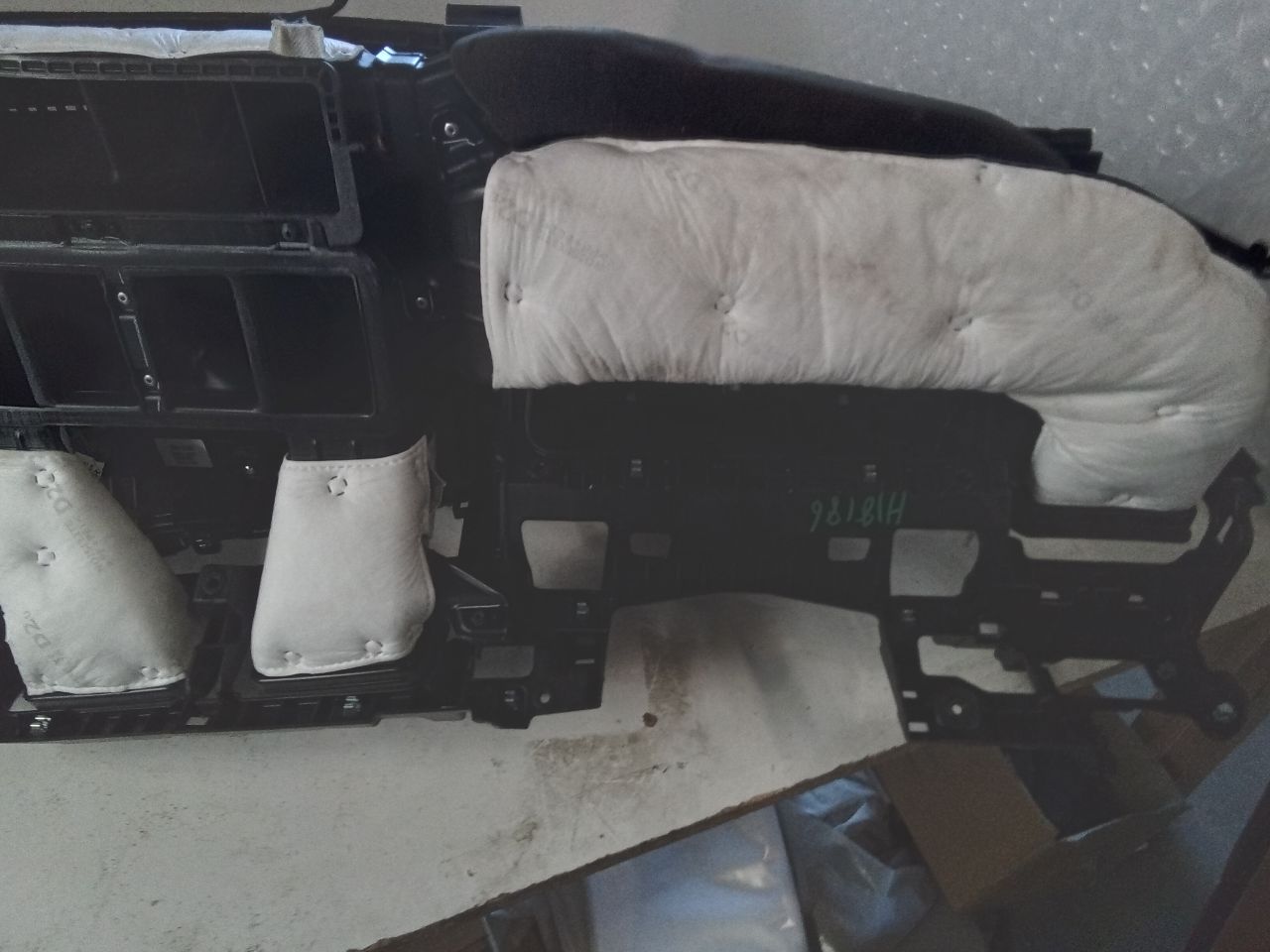 Part image 4