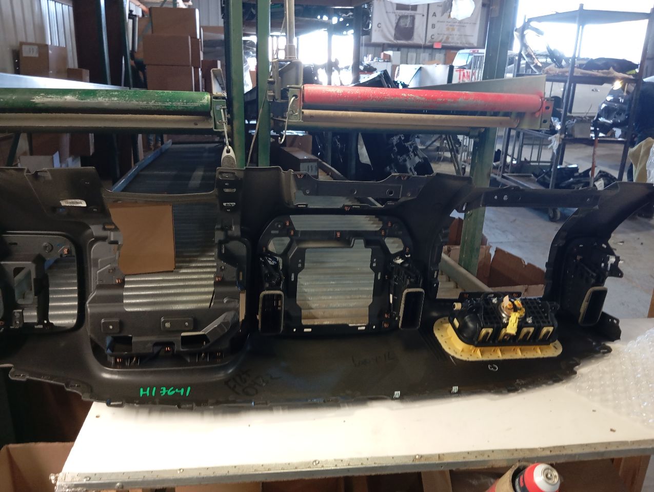 Part image 3