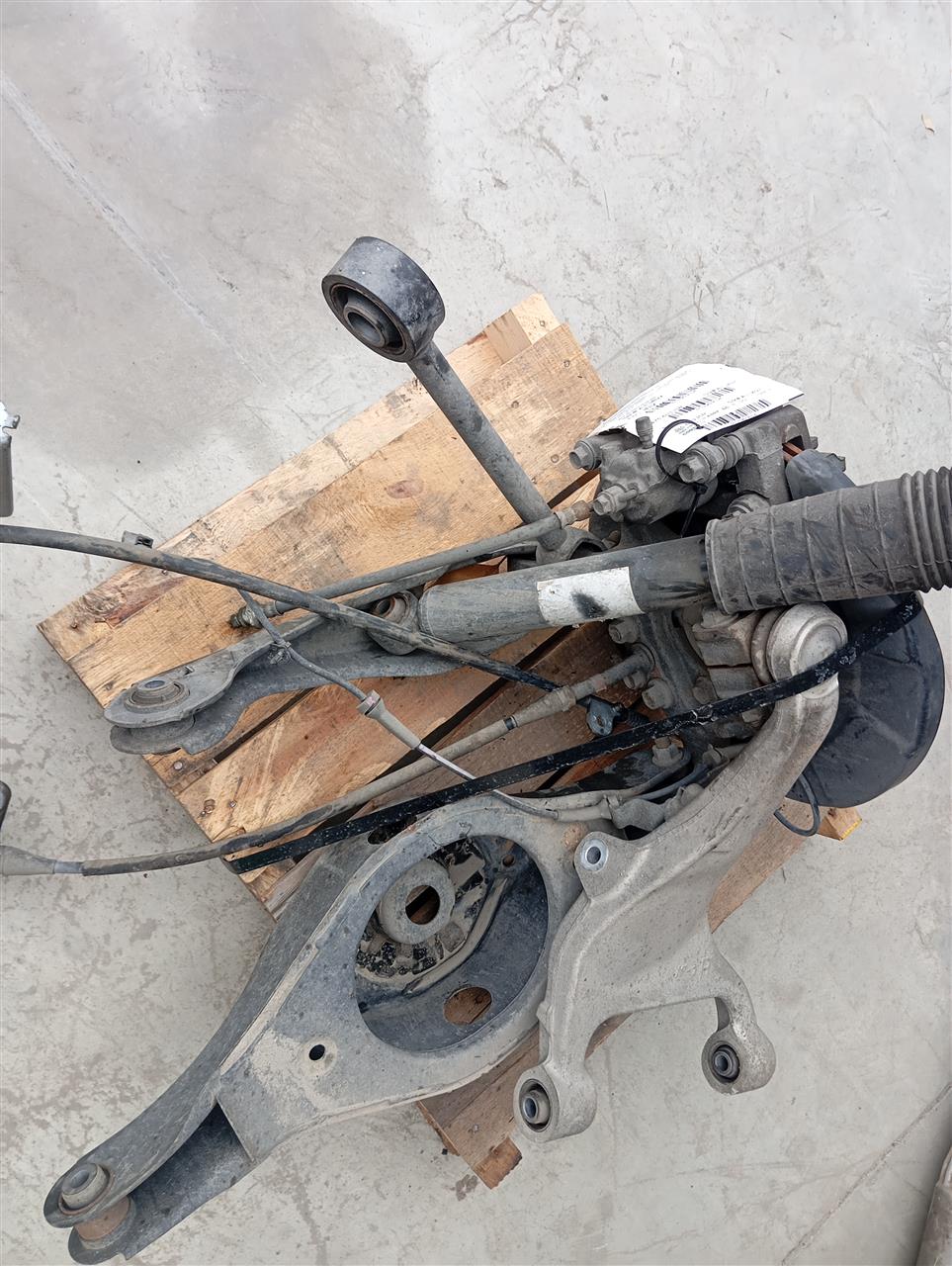 Part image 3