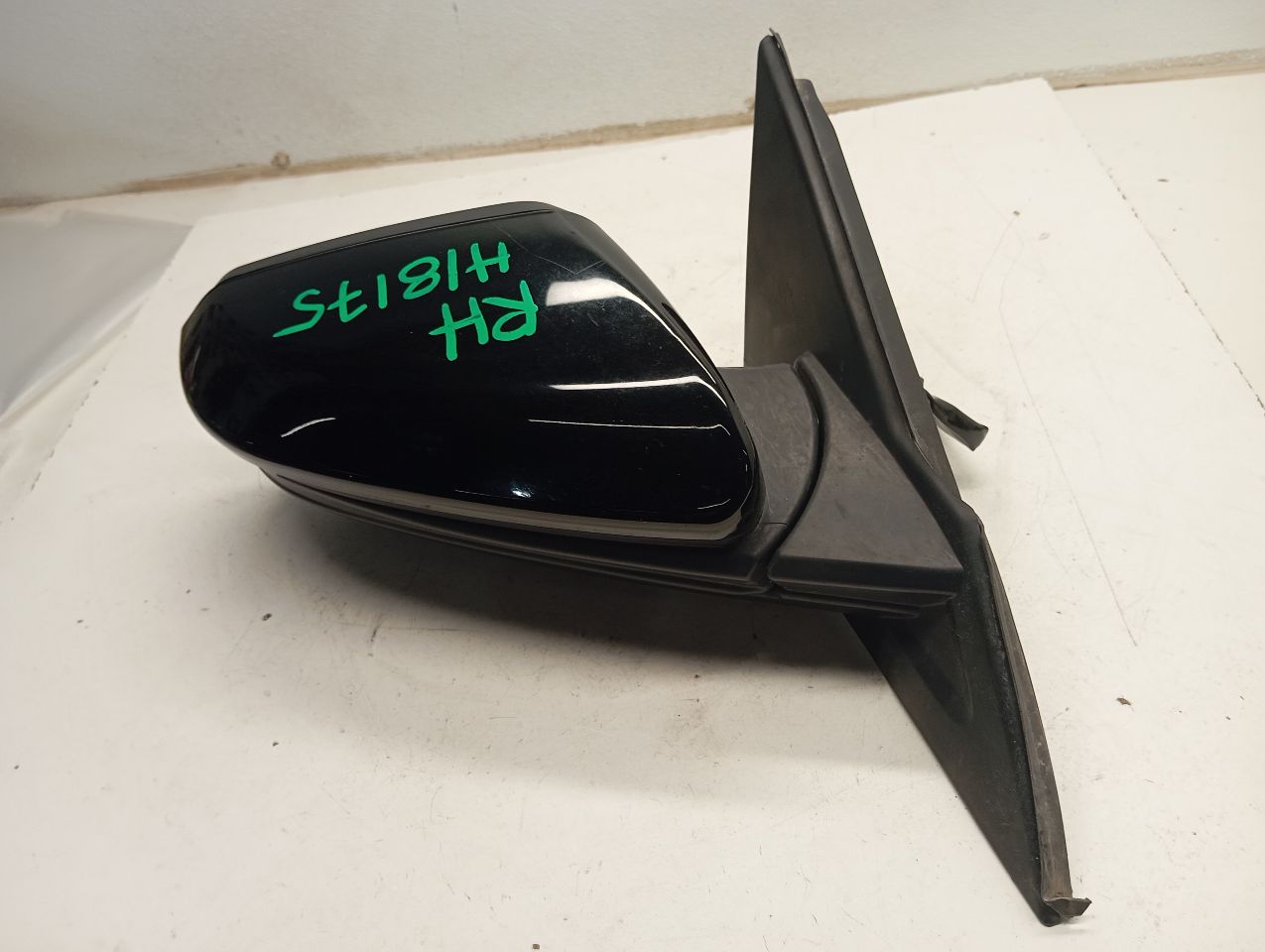 Part image 3