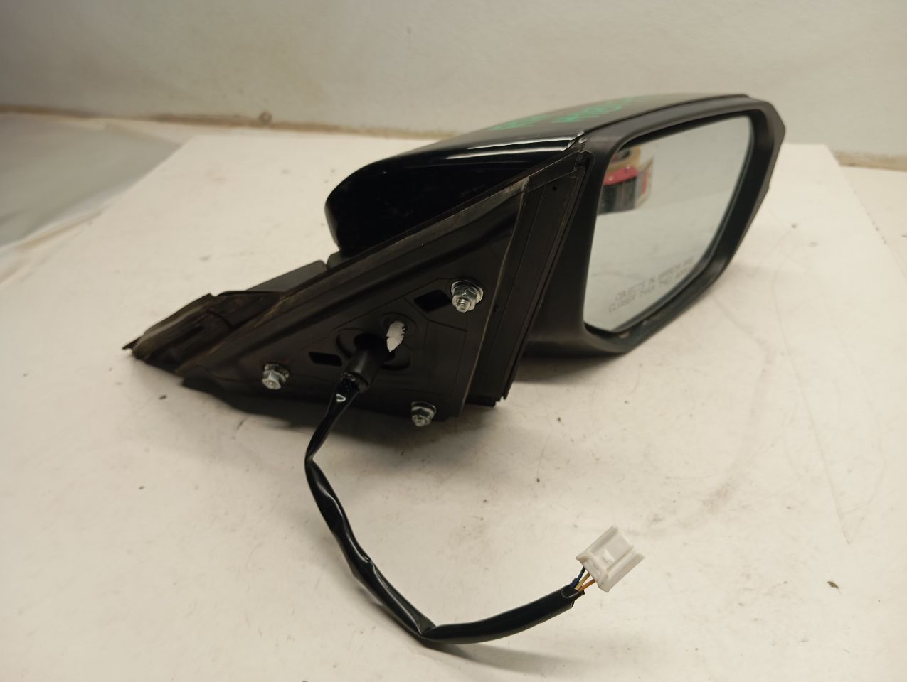 Part image 4