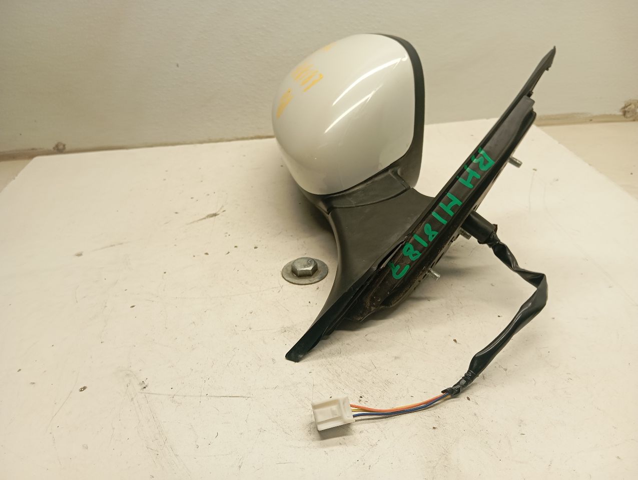 Part image 4