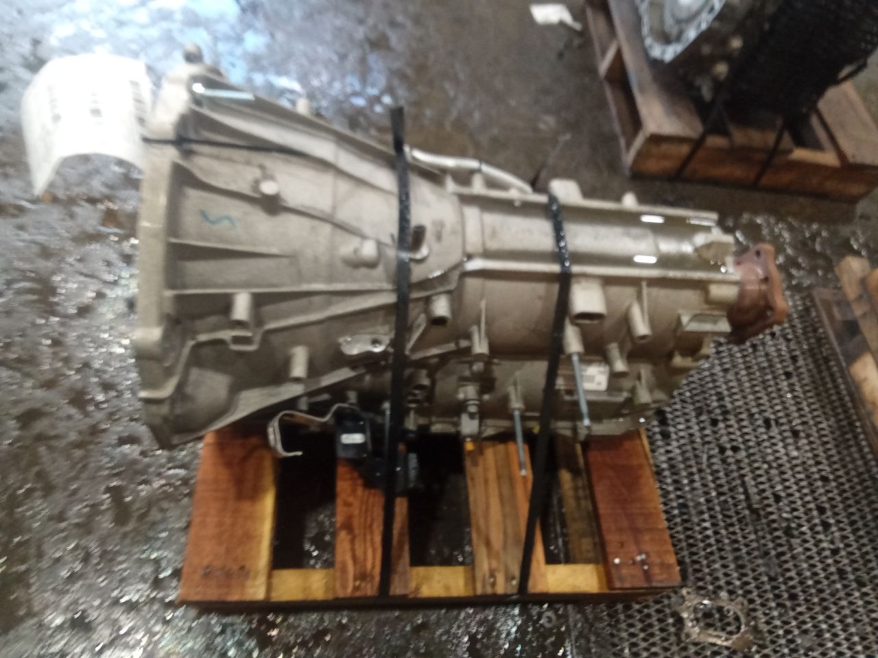 Part image 3