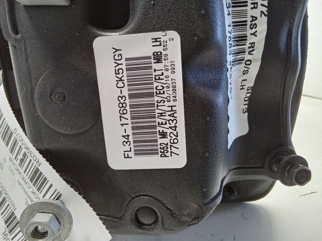 Part image 3