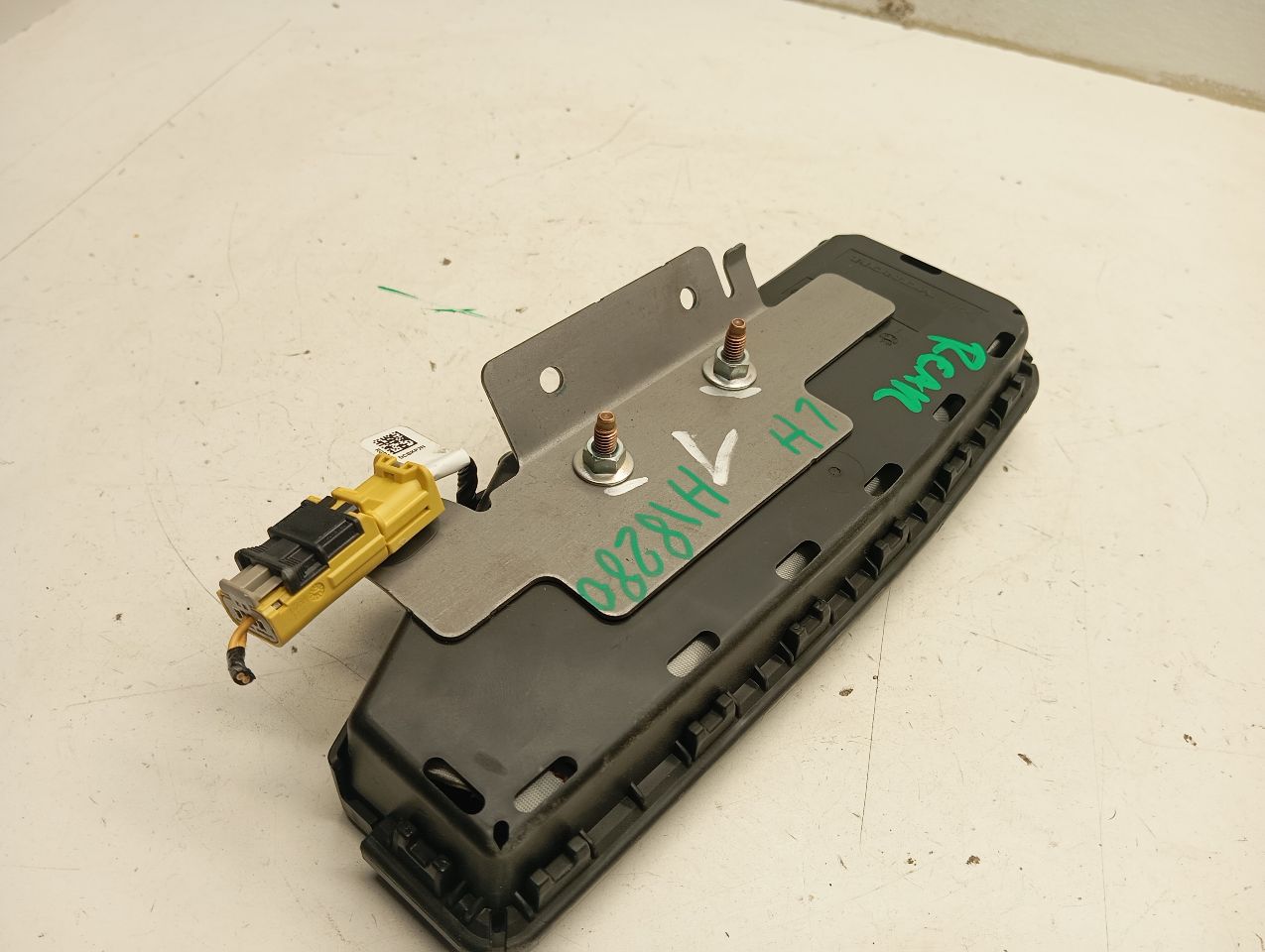 Part image 4