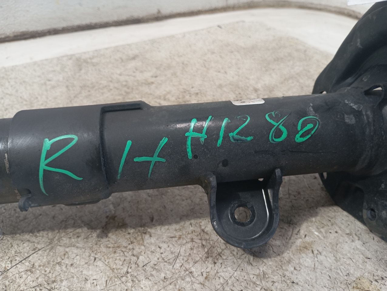 2024 Honda CR-V Strut