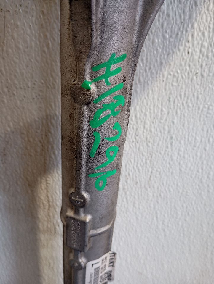 Part image 8