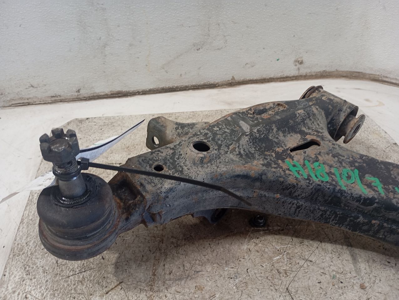 Part image 3