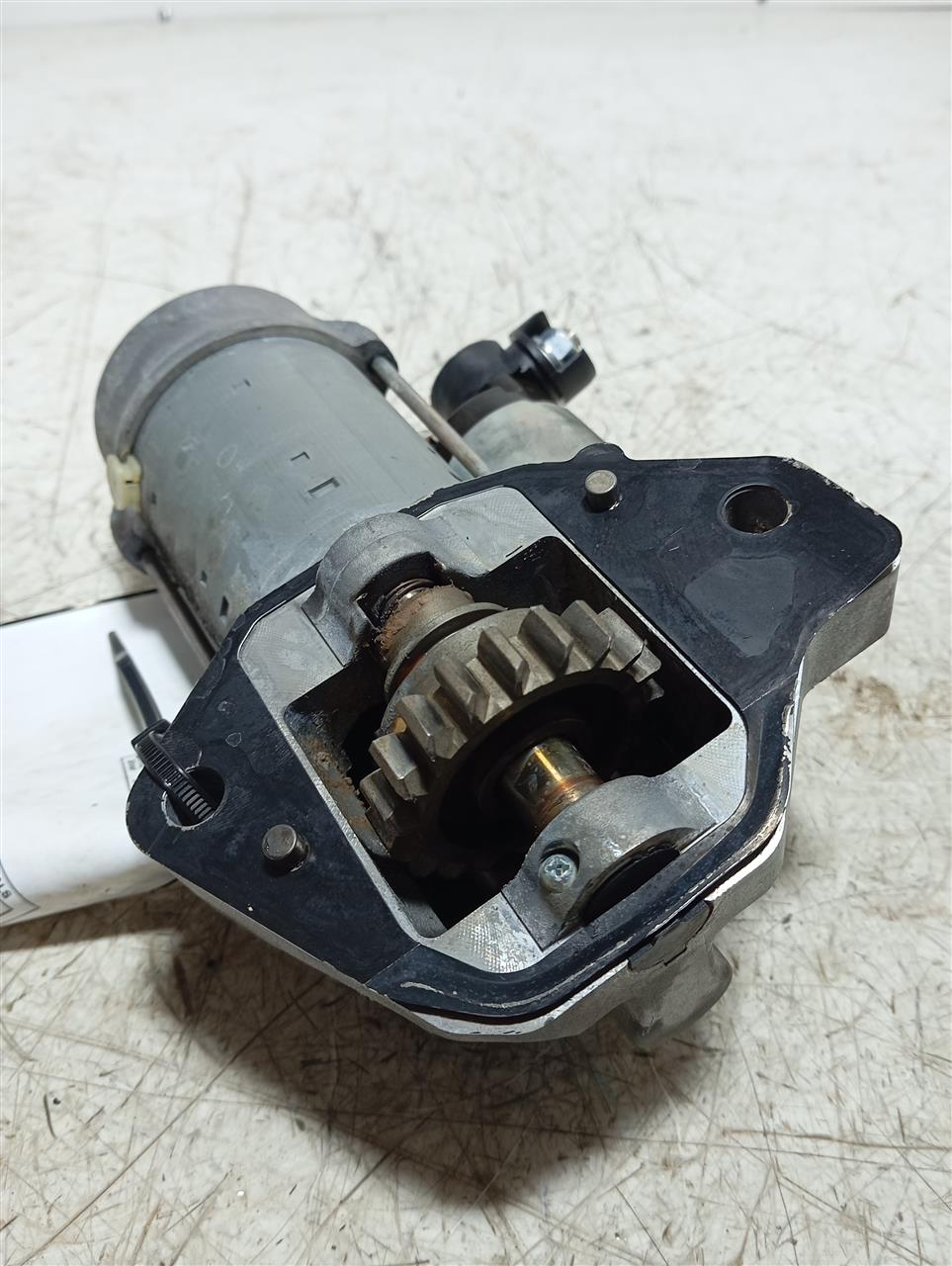Part image 4