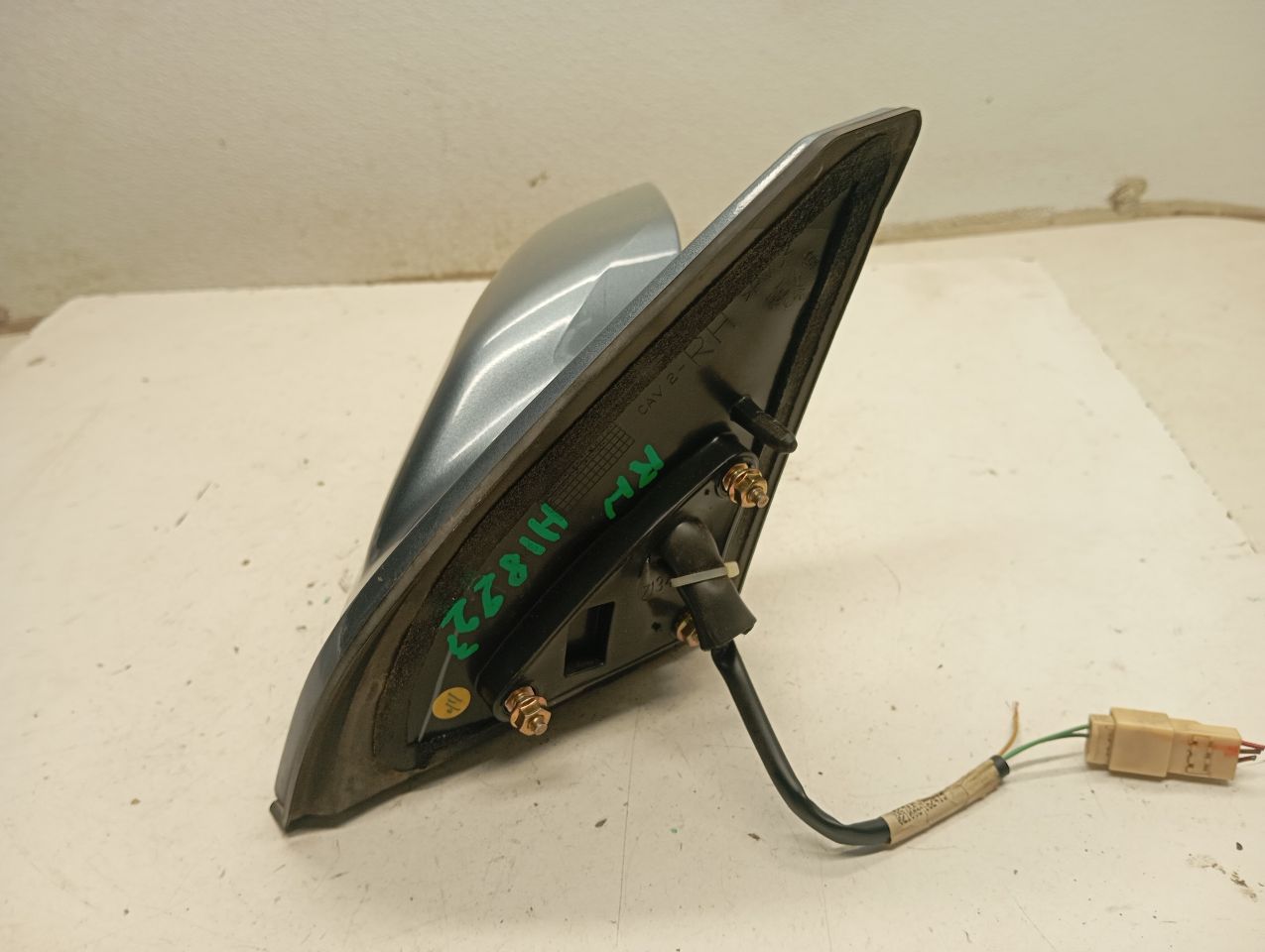 Part image 3
