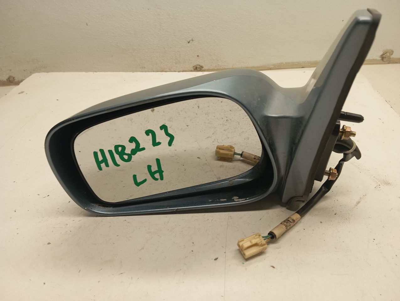 2003 Toyota MATRIX Side View Mirror