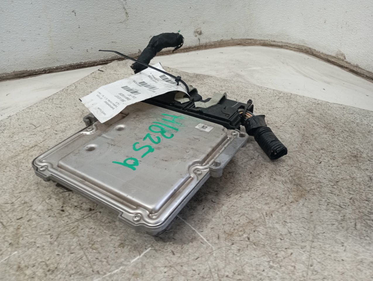 Part image 3