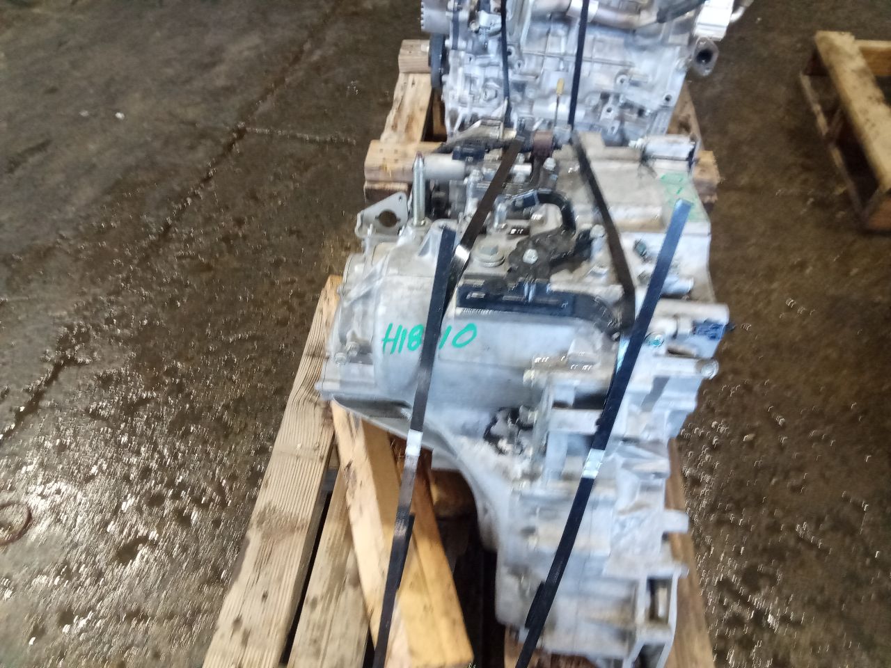 Part image 3