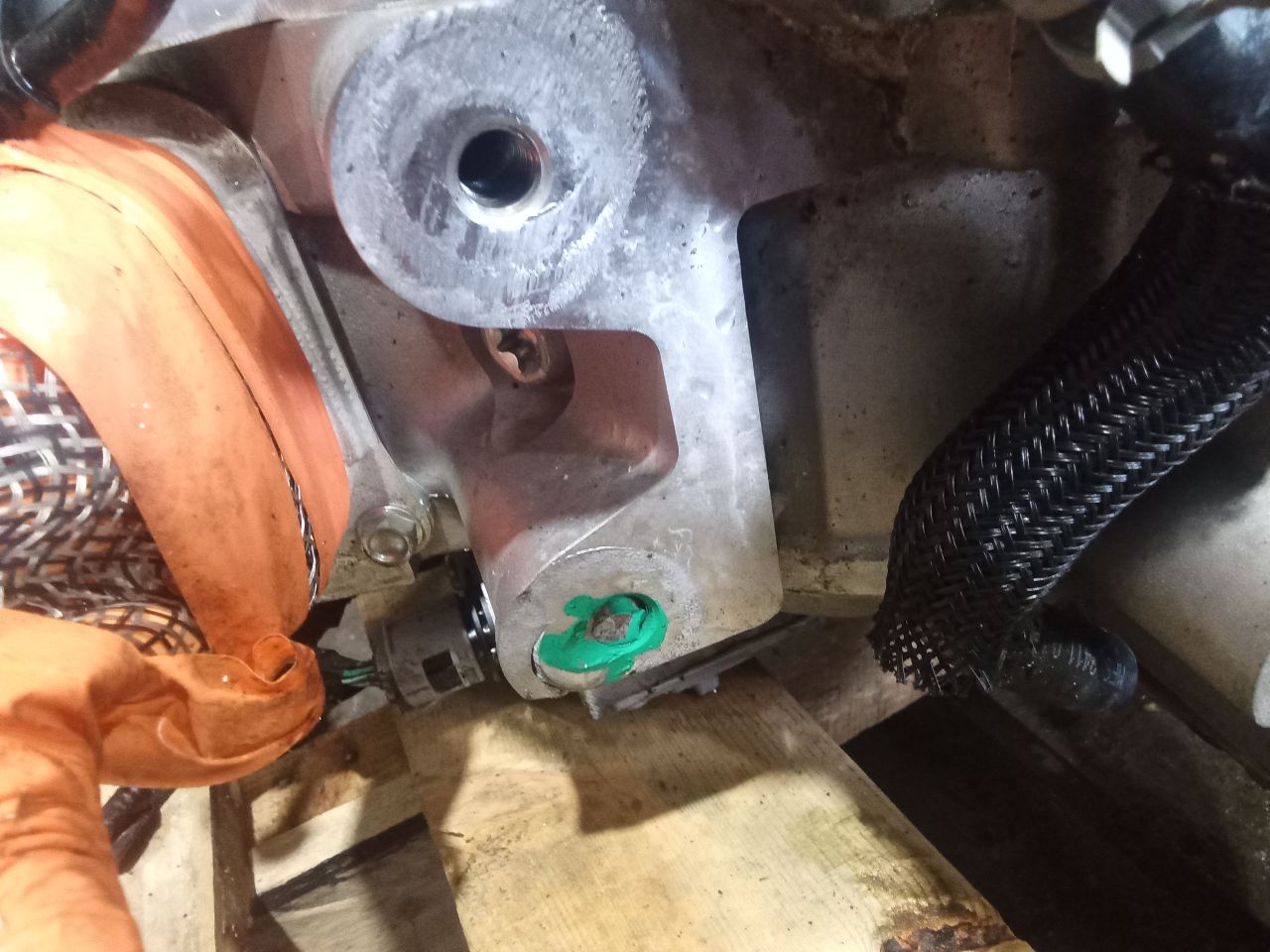 Part image 4