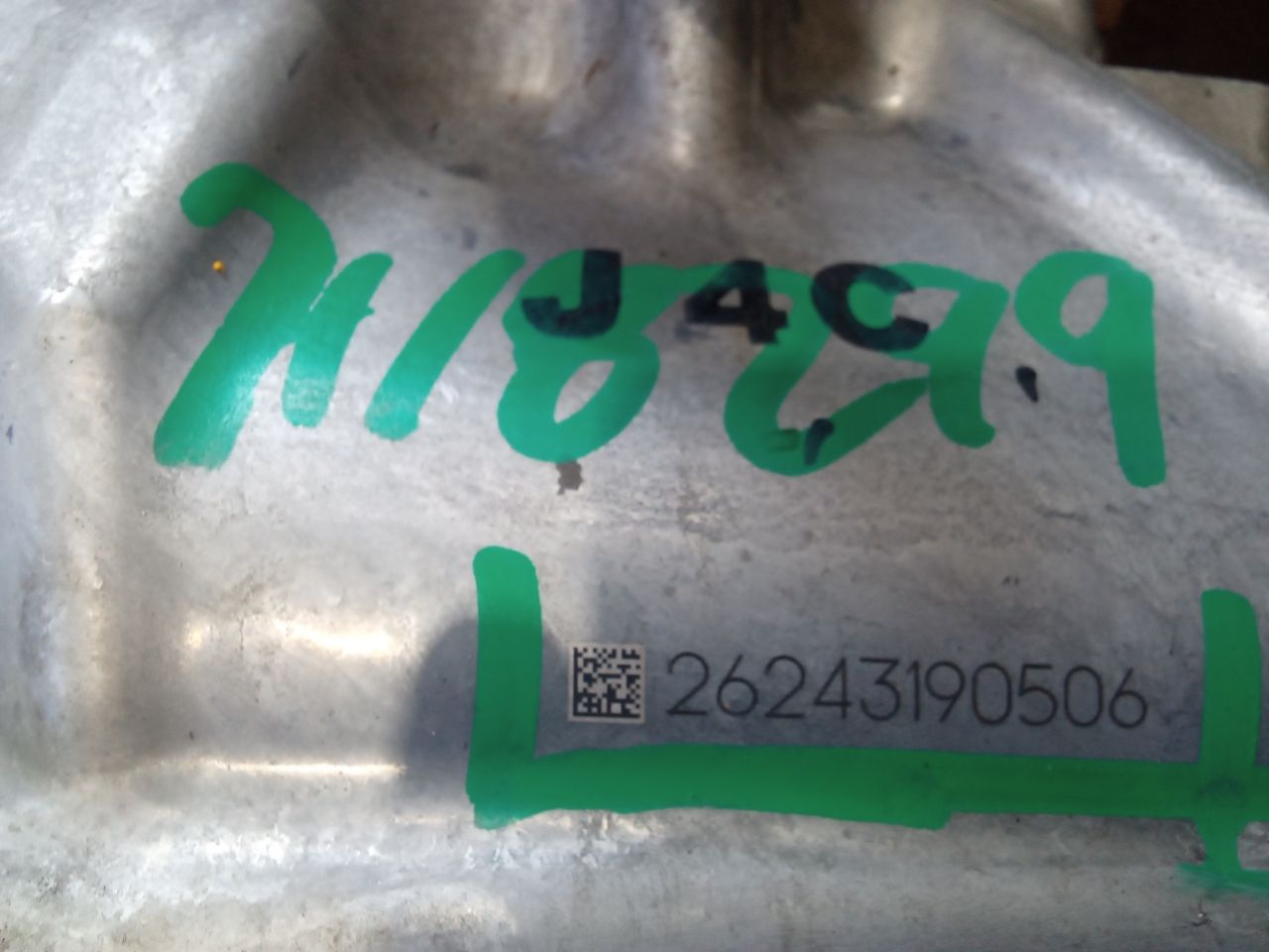 Part image 3