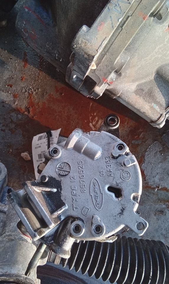 2010 General Motors IMPALA AC Compressor