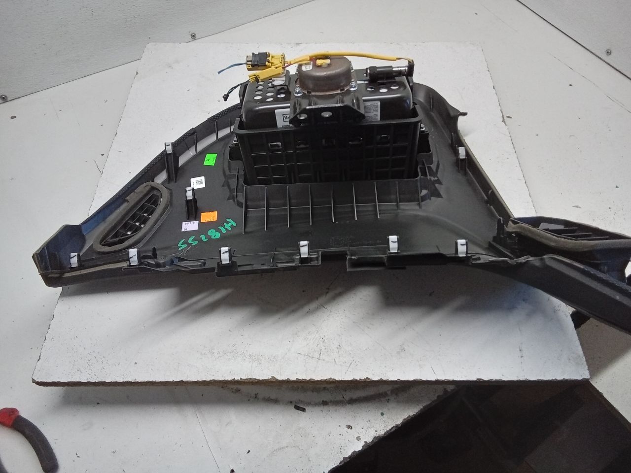 Part image 4