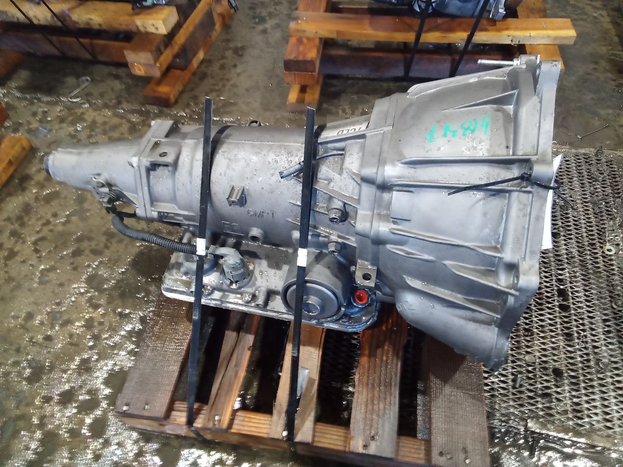 Part image 3