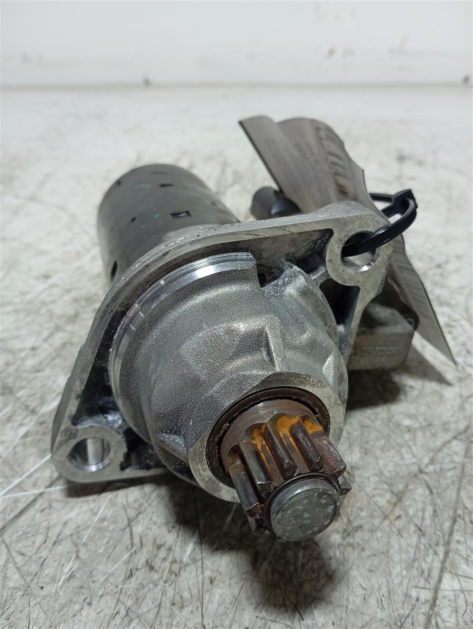Part image 3