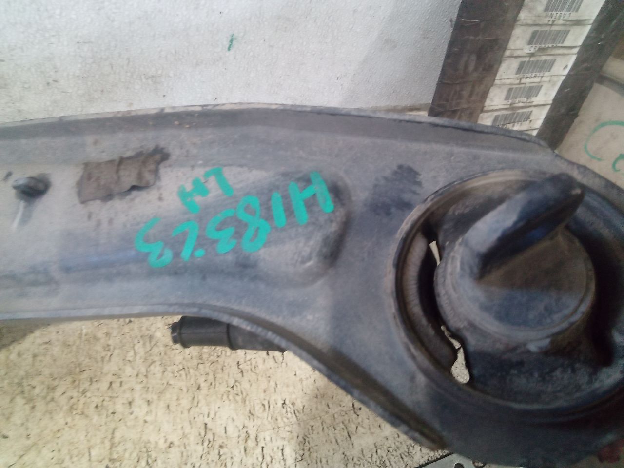 Part image 3
