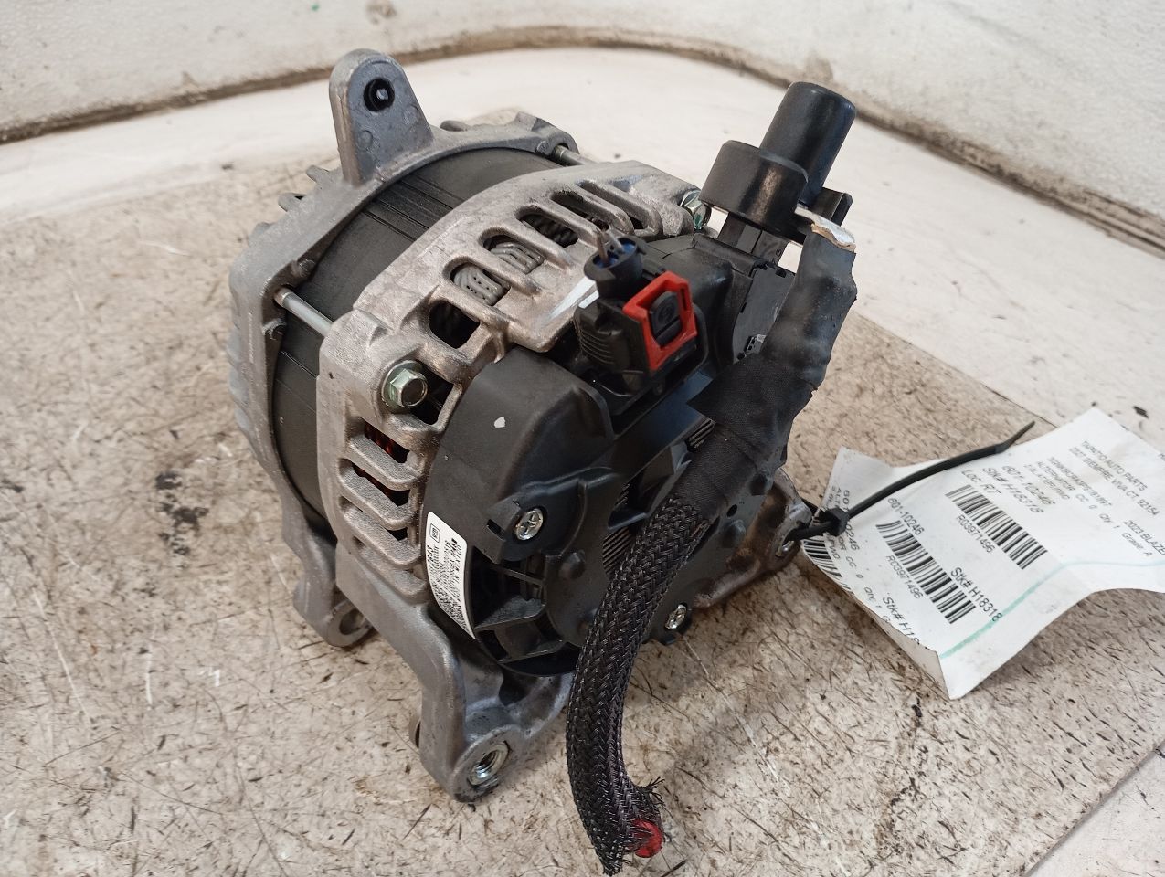 2023 General Motors BLAZER Alternator