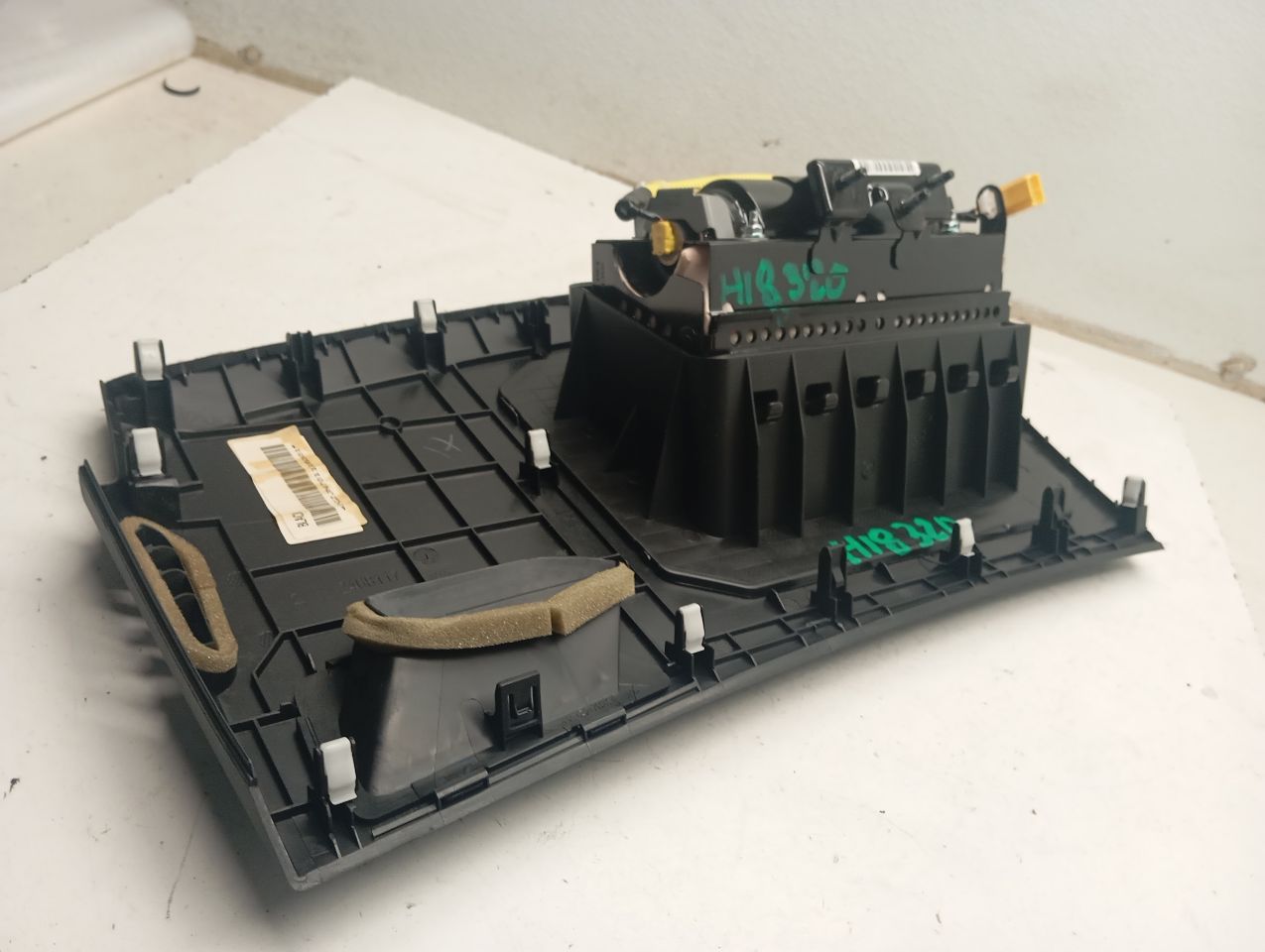 Part image 4