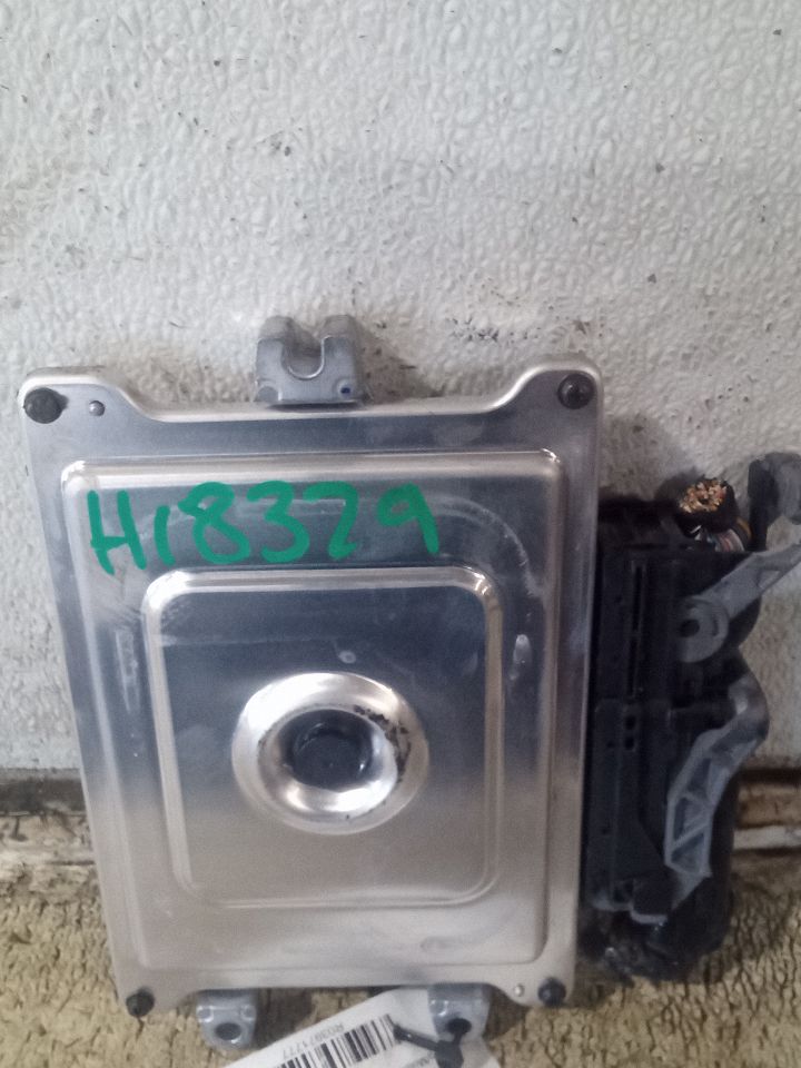 Used 2016 Honda CIVIC pre-crash system - Stock #H18329