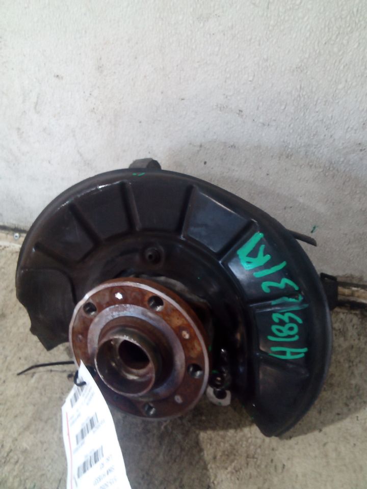2010 Volkswagen CC Spindle Knuckle, Fr