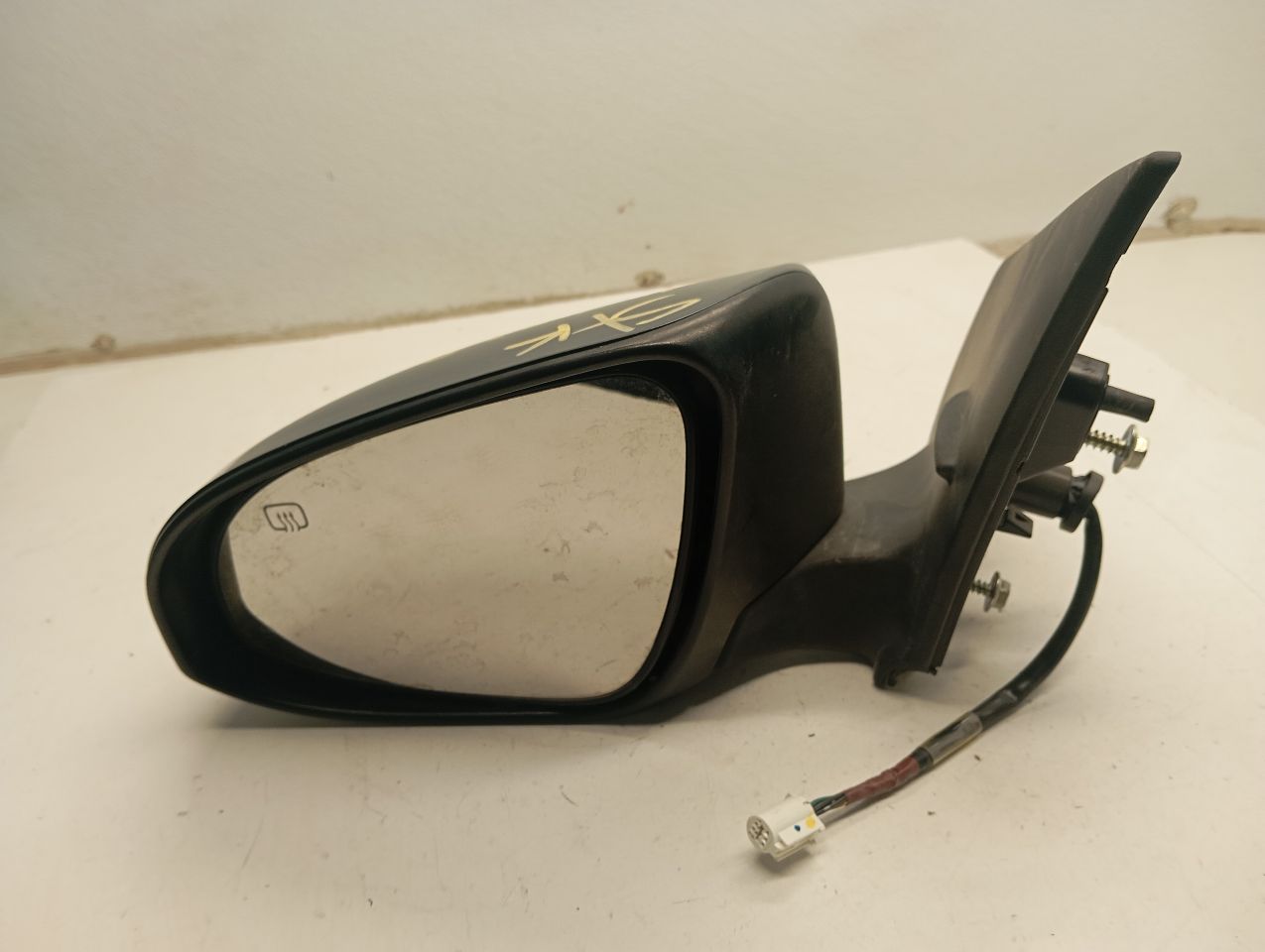 Used 2018 Toyota COROLLA w/o turn signal - Stock #H18332